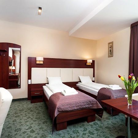 Hotel Mlyn Lublin Bagian luar foto