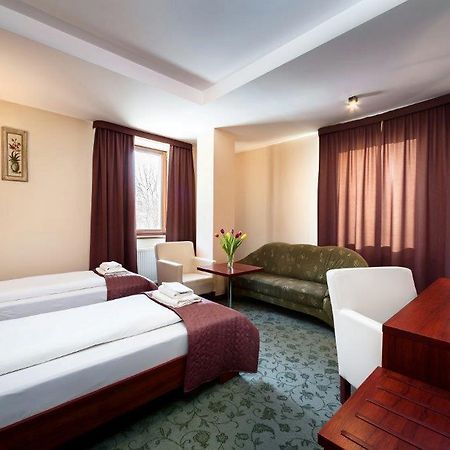 Hotel Mlyn Lublin Bagian luar foto