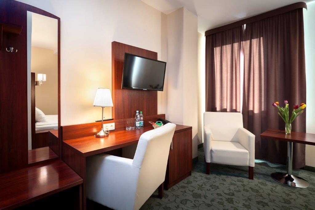 Hotel Mlyn Lublin Bagian luar foto
